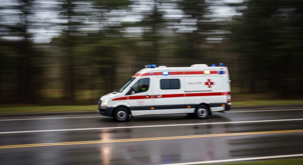 Cud w warszawskim metrze: Mężczyzna przeżył skok pod pociąg linii M2!