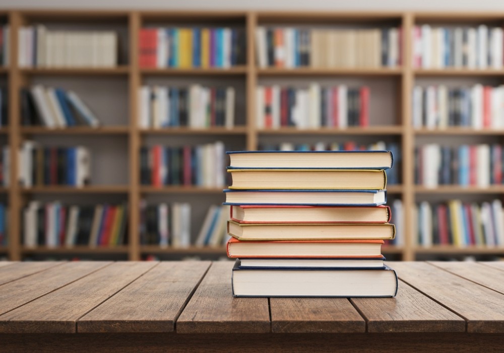 Emeryci w akcji: Czwartkowy Klub Zbrodni odkrywa mroczne tajemnice!