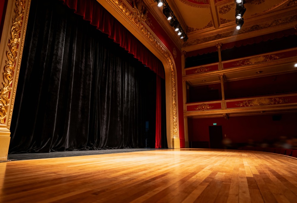 Odkryj talent swojej nastolatki na Wawerskim Festiwalu Teatralnym!